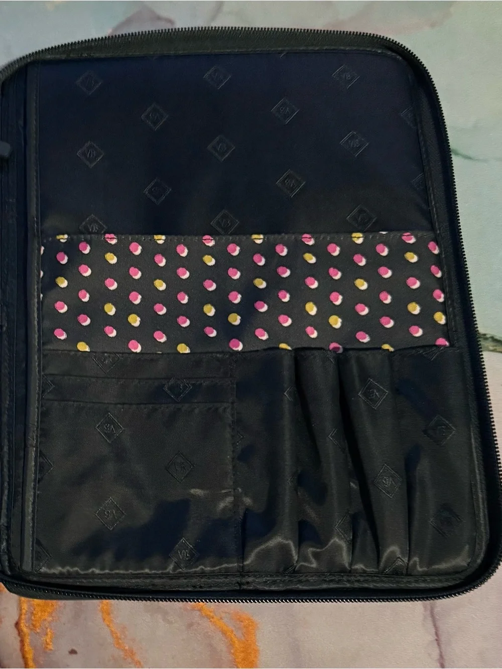 Vera Bradley Green Falling Slower Pattern Quilted Tablet Organizer Case